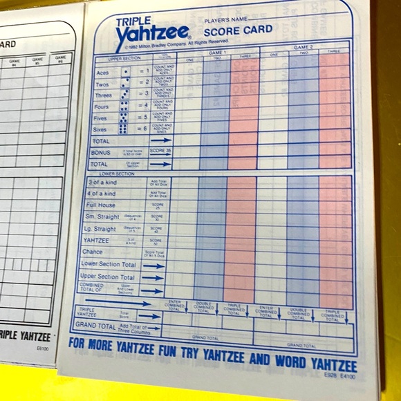 TRIPLE YAHTZEE VTG 1982 MILTON BRADLEY GAME AGES 8 to ADULT EXTRA SCORE CARDS - Picture 4 of 15